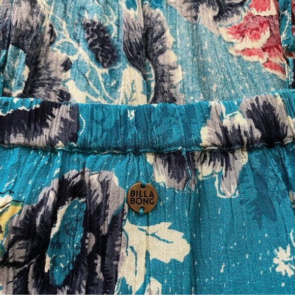 Billabong Floral Halter Top - Picture 5 of 6